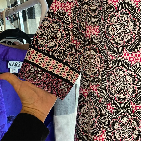 CHICOS SZ 1 (8-10) BOHO Beautiful paisley pinks,burgundy, black & white - Picture 5 of 12